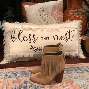 Cynthia Vincent Boots